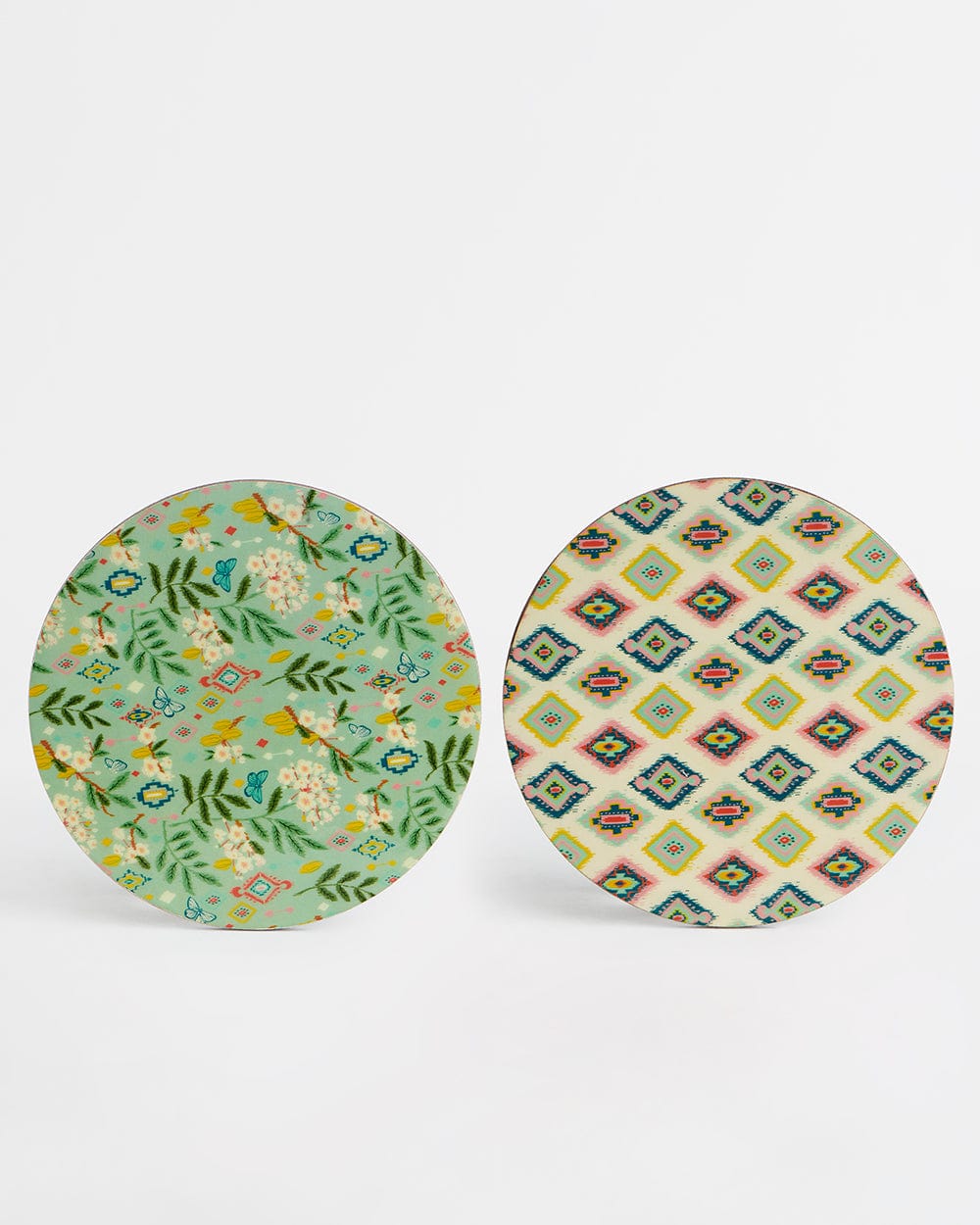 Chumbak Country Wooden Round Trivets -Farm Garden,Green, Ikkat, 8” x 8”, Set of 2