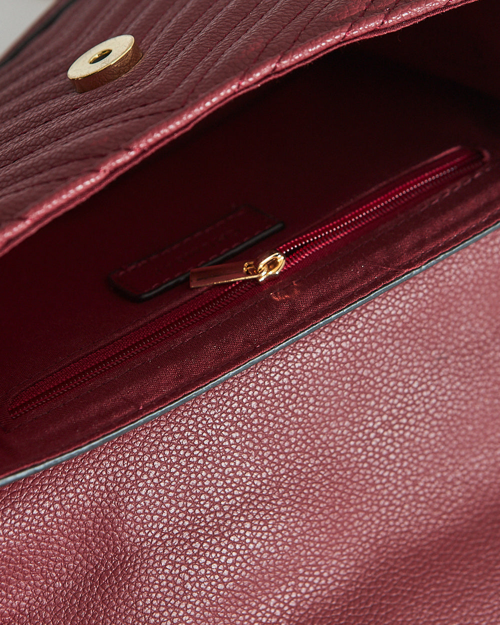 Palm Springs Quilted Sling Bag