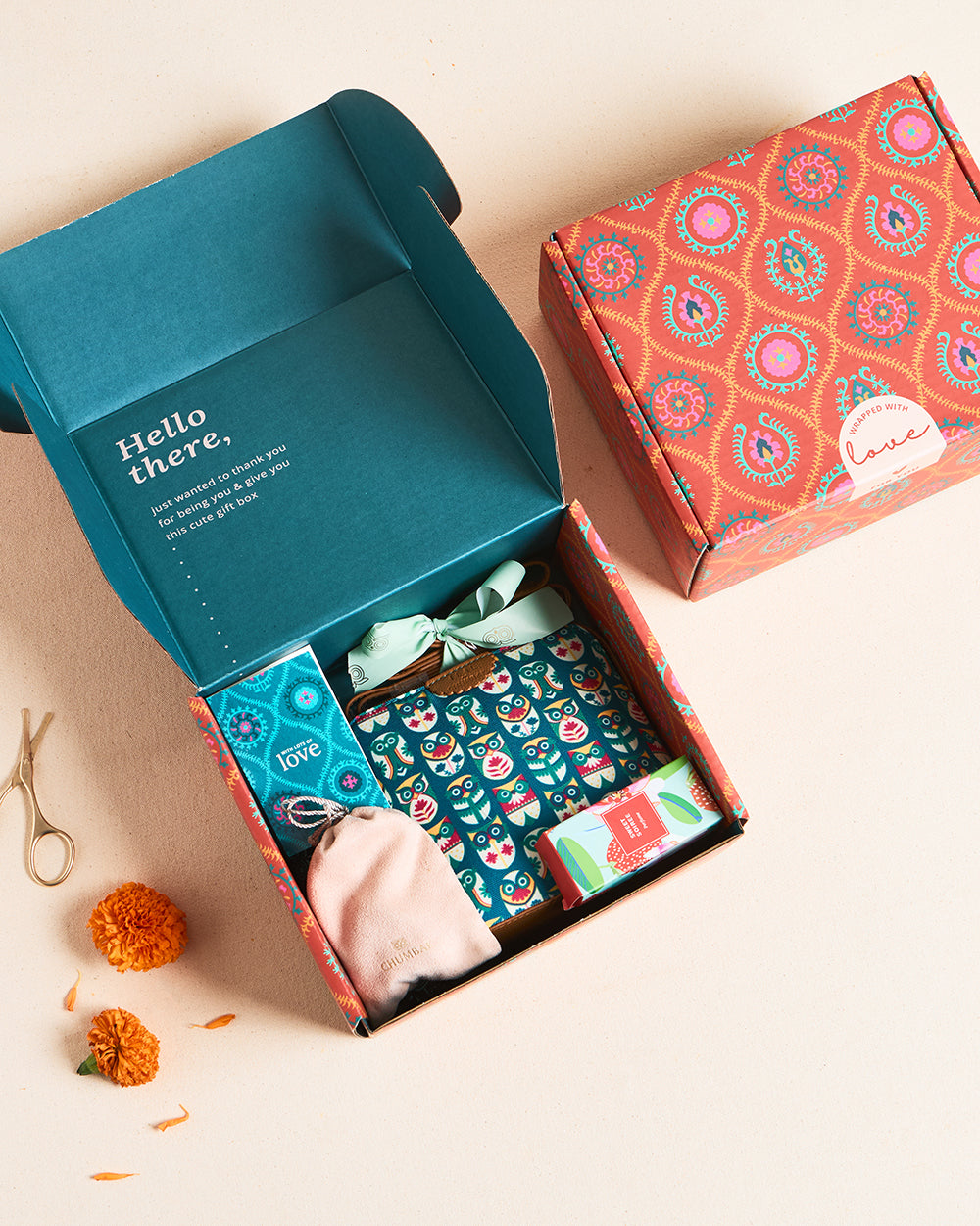 Fashion Girl Treats Gift Hamper - Set of 3 (For your Sister or Bhabhi)