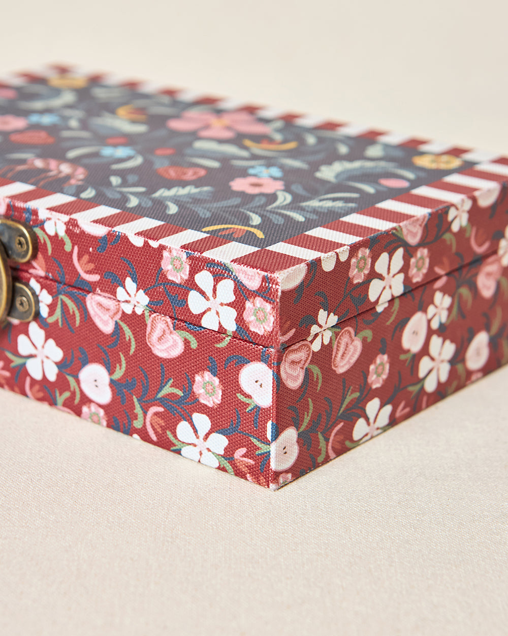 Apple Orchards Storage Box, 5.5 x 8.6" | Kashmir Trails