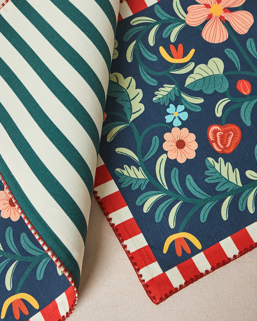 Apple Orchards Placemats - Set of 2, 13"x19" | Kashmir Trails