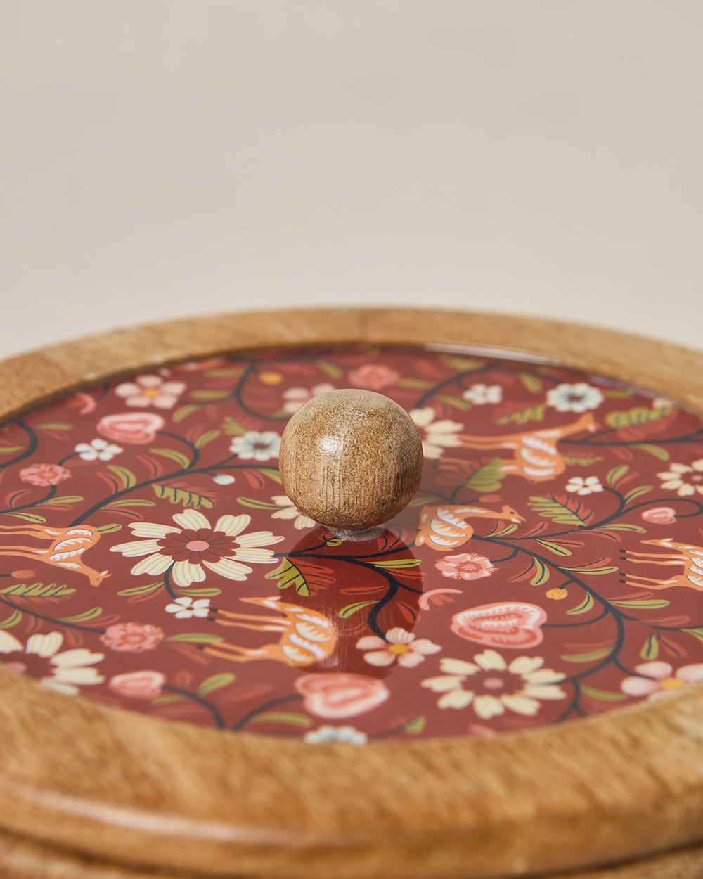 Apple Orchards Wooden Roti Box, 8" dia | Kashmir Trails