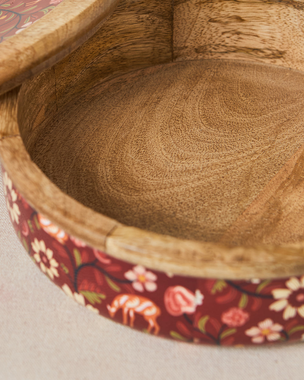 Apple Orchards Wooden Roti Box, 8" dia | Kashmir Trails