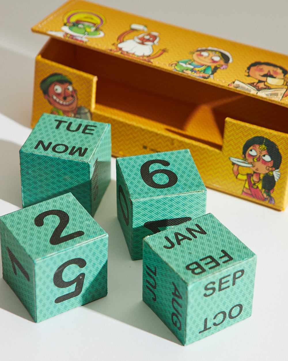 Doodle Bobble Head Desk Calendar