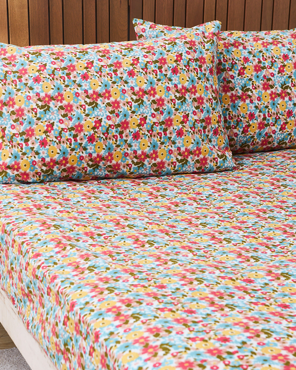 TEAL by Chumbak Sunshine Bloom Bedsheet, Orange - Queen size, 104 TC