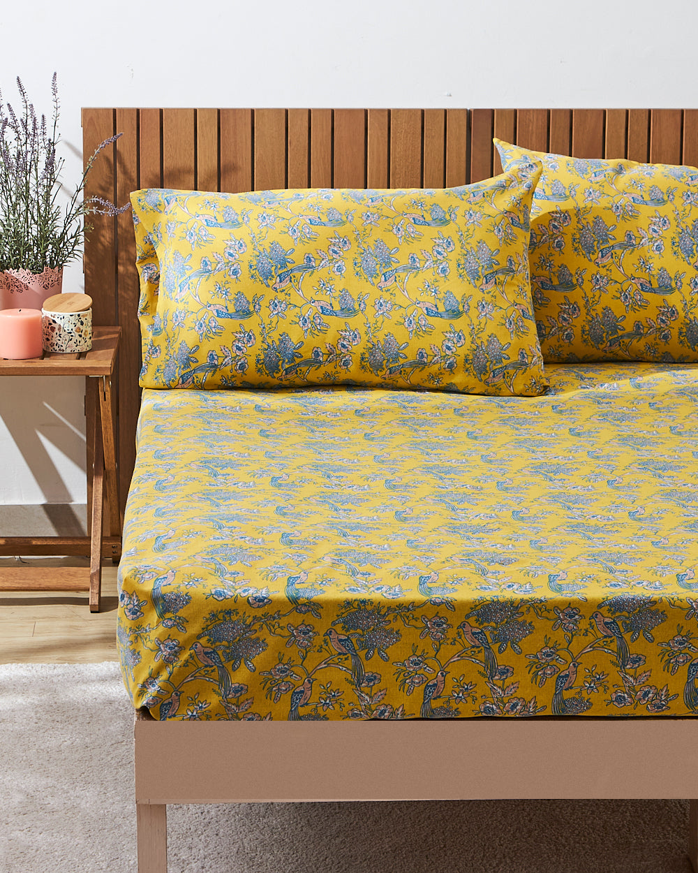 TEAL by Chumbak Persian Pottery Bedsheet, Yellow - Queen size, 104 TC