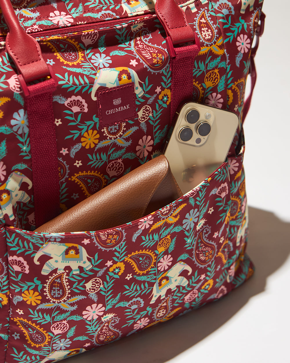 Travel Tote | Pasiley Tusker