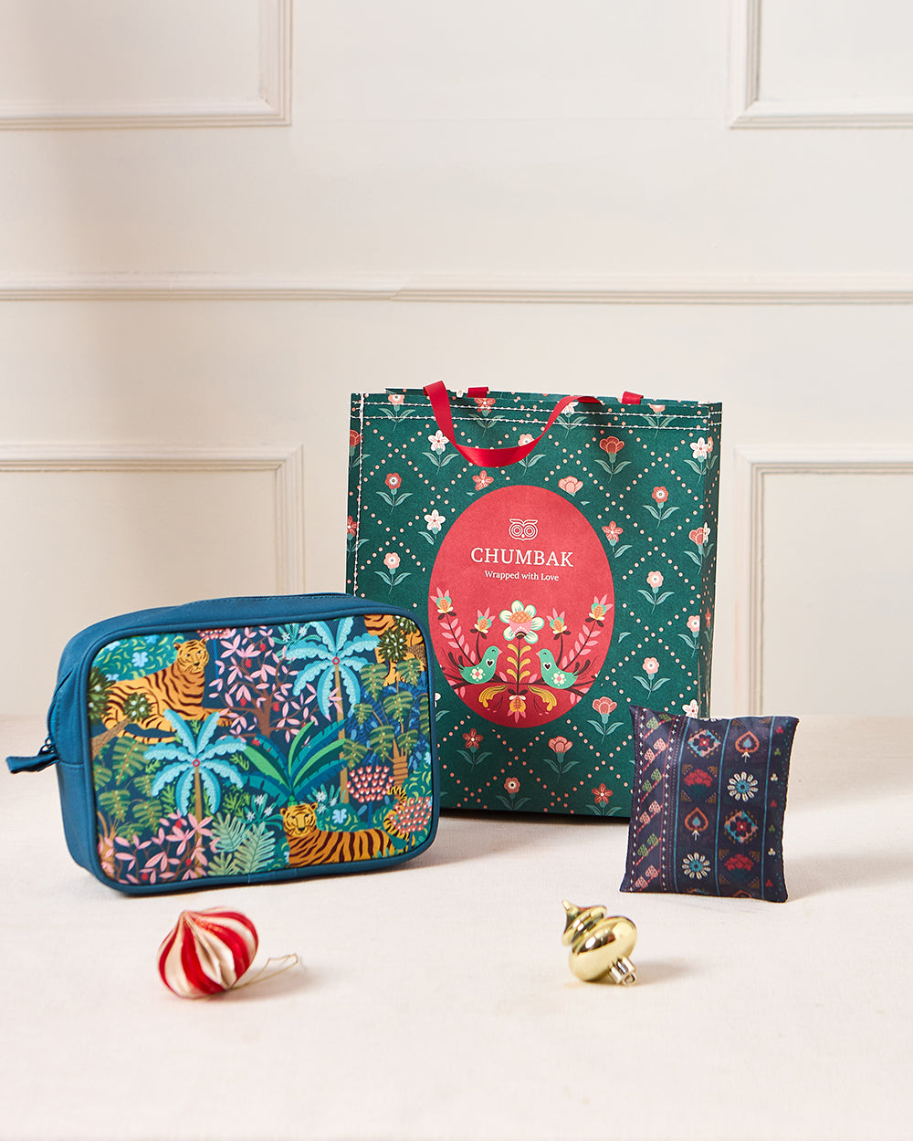 Wanderlust Bag & Kit Gift Set of 2 | Comes in a Gift Bag