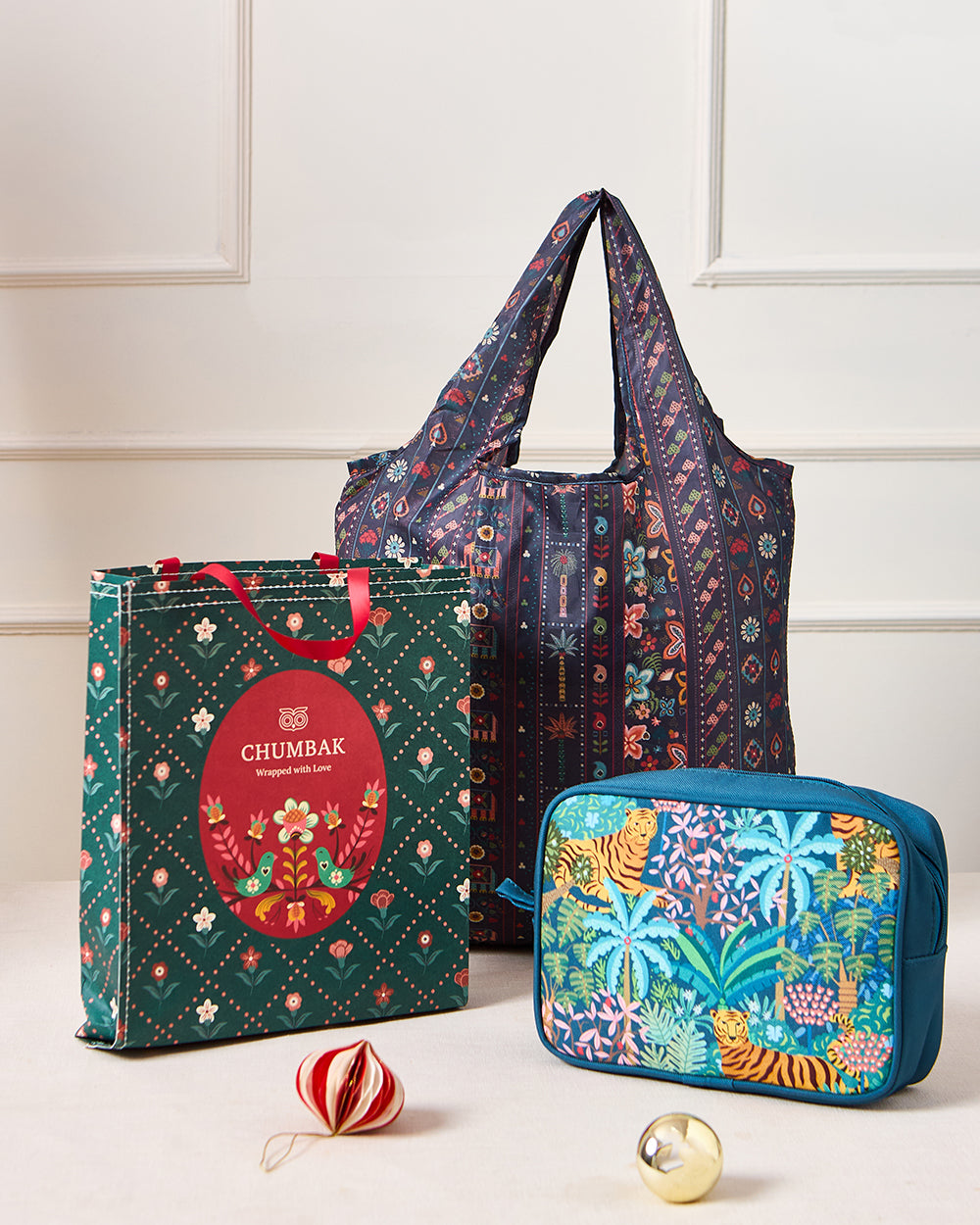 Wanderlust Bag & Kit Gift Set of 2 | Comes in a Gift Bag